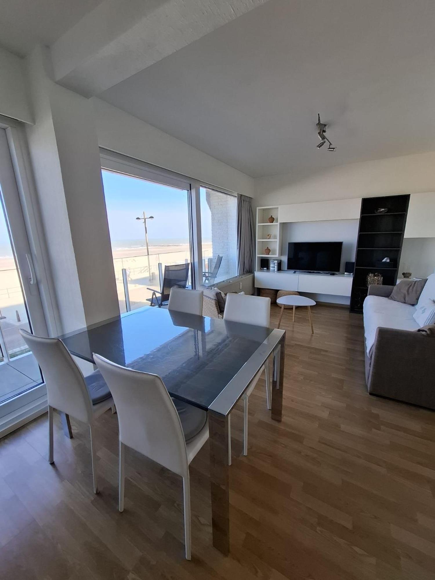 North Sea View Studio With Parking Middelkerke Eksteriør billede